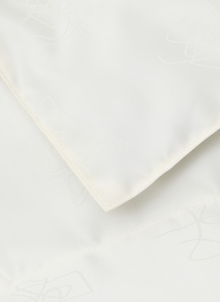 Detail View - Click To Enlarge - BRINKHAUS - Eiderdown 4.0 Tog Light Queen Size Duvet