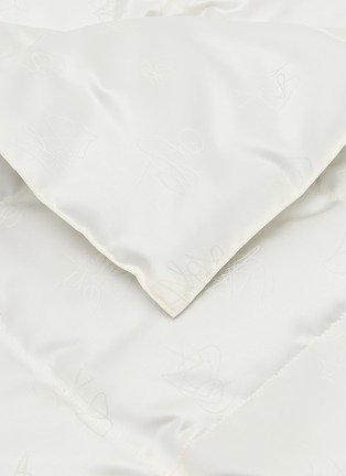 Detail View - Click To Enlarge - BRINKHAUS - Eiderdown 8.0 Tog Medium Queen Size Duvet