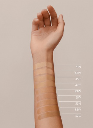  - HERMÈS - Plein Air Luminous Matte Skincare Foundation — Seigle