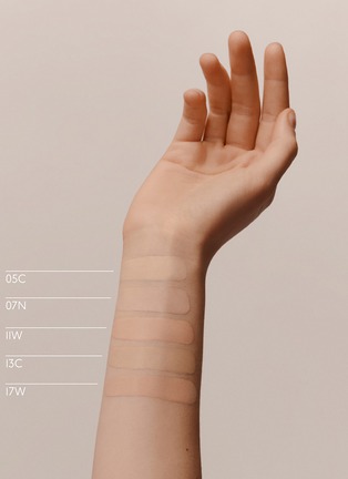  - HERMÈS - Plein Air Luminous Matte Skincare Foundation — Nata