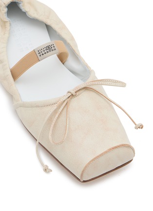 Detail View - Click To Enlarge - MM6 MAISON MARGIELA - Square Toe Suede Ballerina Flats