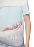  - CHLOÉ - Seaside Picture Print Logo Cotton Jersey T-Shirt