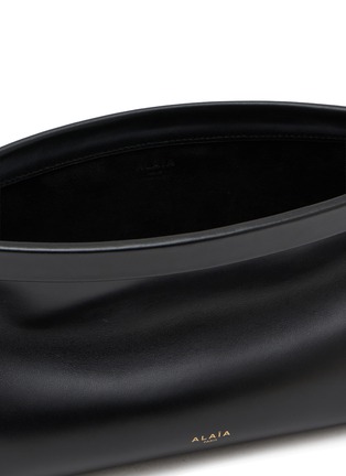 Detail View - Click To Enlarge - ALAÏA - Medium Le Click East West Leather Hobo Bag