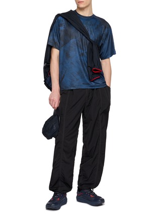 Figure View - Click To Enlarge - AND WANDER - X Altra Abstract Graphic Stretch Jersey T-Shirt