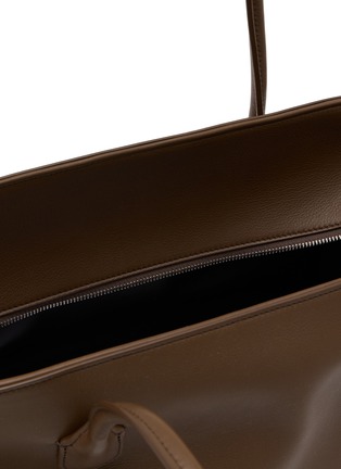 Detail View - Click To Enlarge - THE ROW - Small Terrasse Grained Leather Shoulder Bag