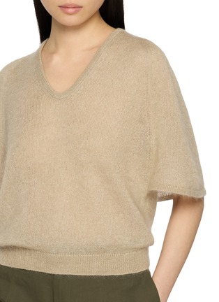  - EDITION - Short Sleeve V-Neck Knit Top