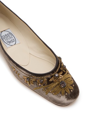 Detail View - Click To Enlarge - EMMA HOPE - English Rosie Velvet Ballet Flats