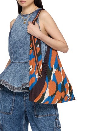 Figure View - Click To Enlarge - MULTITUDES - Elizabeth Y Bag