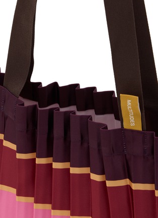 Detail View - Click To Enlarge - MULTITUDES - Villasium Pleated Tote Bag