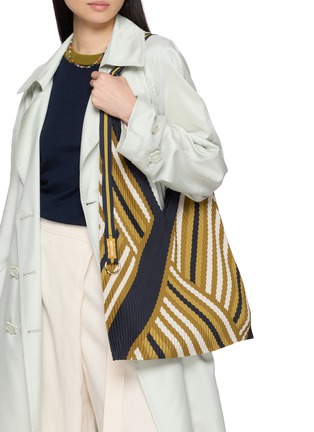 Figure View - Click To Enlarge - MULTITUDES - Grace Y Bag