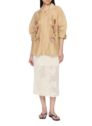 Figure View - Click To Enlarge - BAZISZT - Beauly Floral Appliqué Cotton Silk Shirt