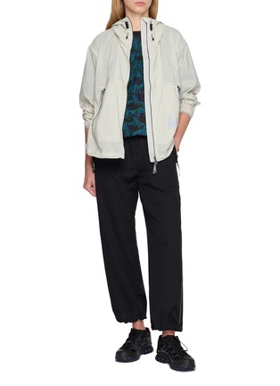 Figure View - Click To Enlarge - AND WANDER - Webbing Belt Contrast Stitch Cropped Pants