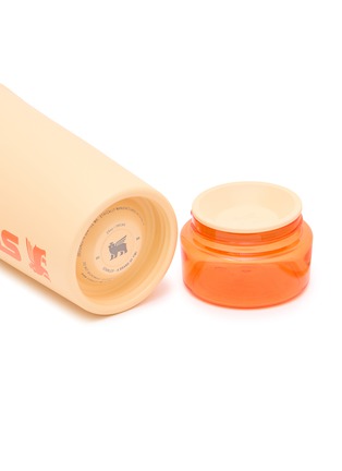  - STANLEY - The Vitalize™ Shaker Bottle 20oz — Orange Sherbet