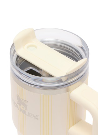 Detail View - Click To Enlarge - STANLEY - The Quencher H2.0 FlowState™ Tumbler 20oz — Cream Picnic Stripe