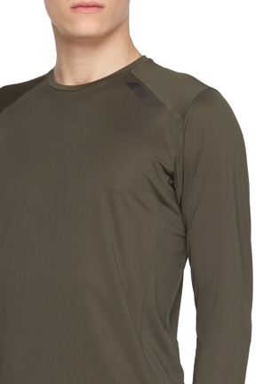  - SOAR RUNNING - Long Sleeve Tech T-Shirt