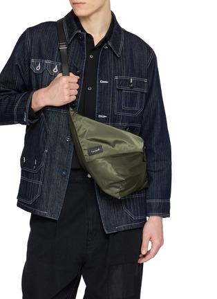 Figure View - Click To Enlarge - DISCORD YOHJI YAMAMOTO - Leather Trim Curve Crossbody Bag