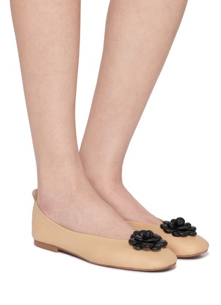 Figure View - Click To Enlarge - EQUIL - Floral Appliqué Leather Glove Flats