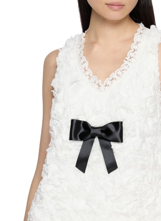  - SHUSHU/TONG - Ruffle Texture Heart Neckline Cotton Blend Dress
