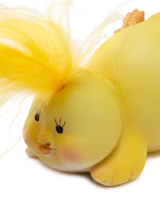  - DEKORATIEF - Chick Figurine