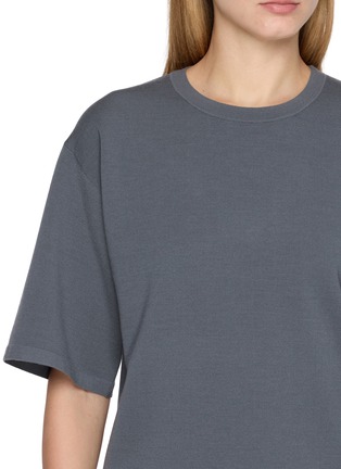  - SWAYING - Crewneck Knit T-Shirt