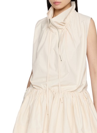  - LAMRONS - Funnel Collar Flared Top