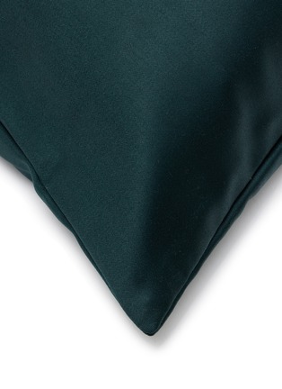 Detail View - Click To Enlarge - FRETTE - Woolen Sateen Decorative Cushion Cover — Green