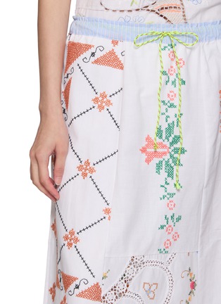  - RELAX RE-LUX - Embroidery Patchwork Motif Midi Skirt