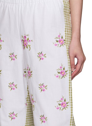  - RELAX RE-LUX - Etesia Chequered Panel Floral Embroidered Pants