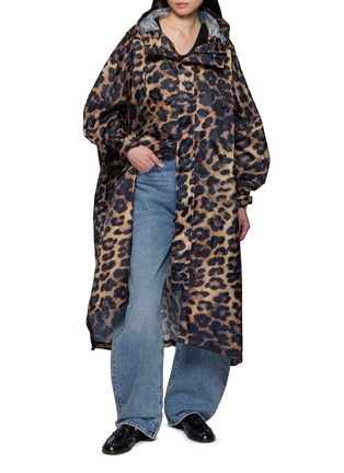 Figure View - Click To Enlarge - RAIN KISS - Leopard Hooded Rain Coat