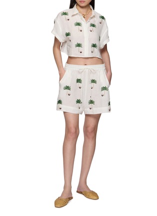 Figure View - Click To Enlarge - BENARAS - Palm Embroidered Mini Shorts