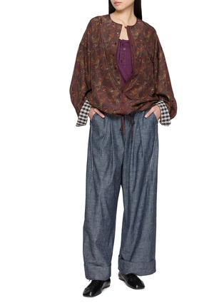 Figure View - Click To Enlarge - FAFAMOON - Botanical Print Round Neck Silk Shirt