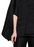  - DAPHNE VALENTE - Emimetron Pleated Jacket