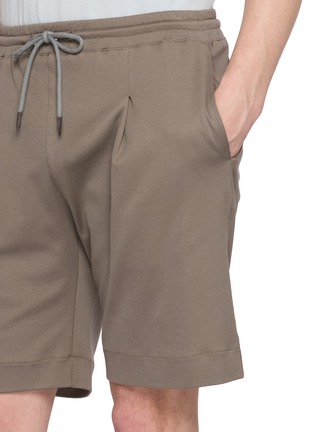  - EQUIL - Drawstring Pleated Shorts