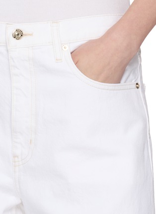  - FRAME - The Bow Crop Light Wash Jeans
