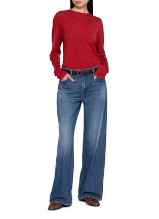 Figure View - Click To Enlarge - FRAME - The Off Duty Stroll Dark Wash Jeans