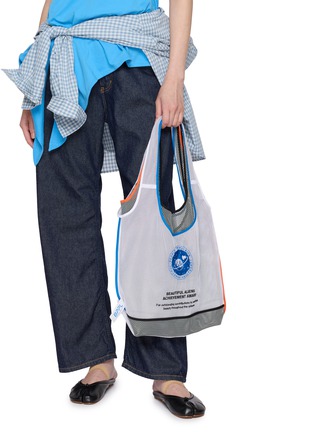 Figure View - Click To Enlarge - BEAUTIFUL PEOPLE - Flip Cosmic Mesh Marche Tote Bag