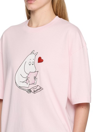  - MO&CO. - Graphic Cotton T-shirt