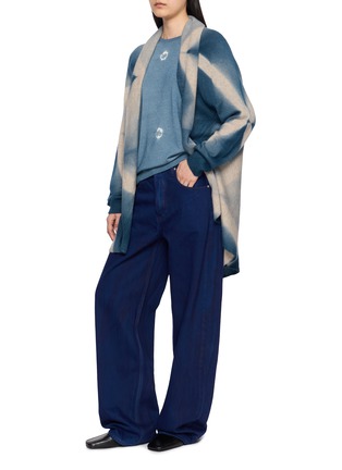 Figure View - Click To Enlarge - SUZUSAN - Cross Print Seamless Upside Down Cape