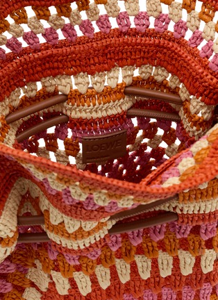 Detail View - Click To Enlarge - LOEWE x PAULA's IBIZA - Medium Flamenco Raffia Leather Clutch Bag