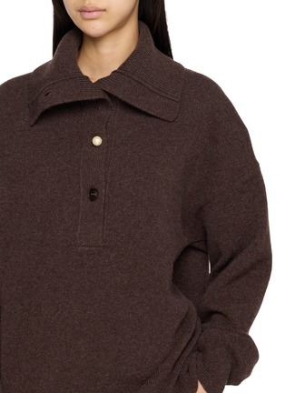  - NACKIYÉ - Mixtape High Neck Knit Sweater