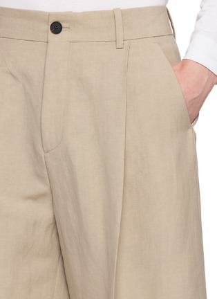 - STUDIO NICHOLSON - Pleated Wide Leg Shorts