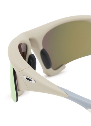 Detail View - Click To Enlarge - OAKLEY - Injected Irregular O Matter™ Sunglasses