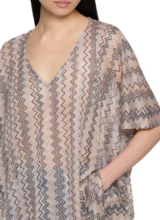  - AMOR RIVIERA - V-Neck Zigzag Knit Kaftan Dress