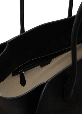 Detail View - Click To Enlarge - THE ROW - Marlo 14 Grained Leather Tote Bag