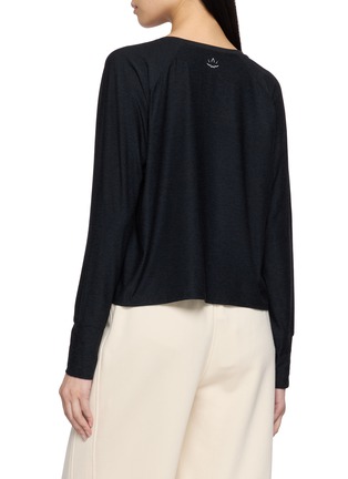 Back View - Click To Enlarge - BEYOND YOGA - Featherweight Daydreamer Raglan Sleeve Pullover