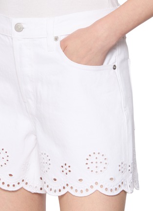  - FRAME - The Eyelet Long Hang Denim Shorts