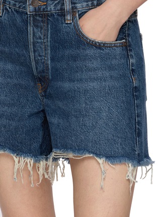  - FRAME - The Long Hang Frayed Hem Cotton Denim Shorts