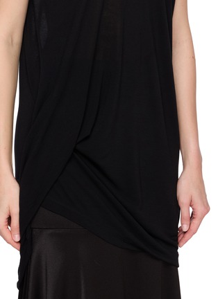 - RICK OWENS  - Hiked V-Neck T-Shirt