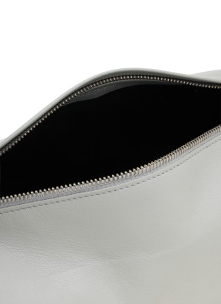 Detail View - Click To Enlarge - MAISON MARGIELA - Medium East West Leather Box Bag