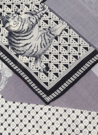 Detail View - Click To Enlarge - INOUI EDITIONS - Les Cheris Wool Scarf